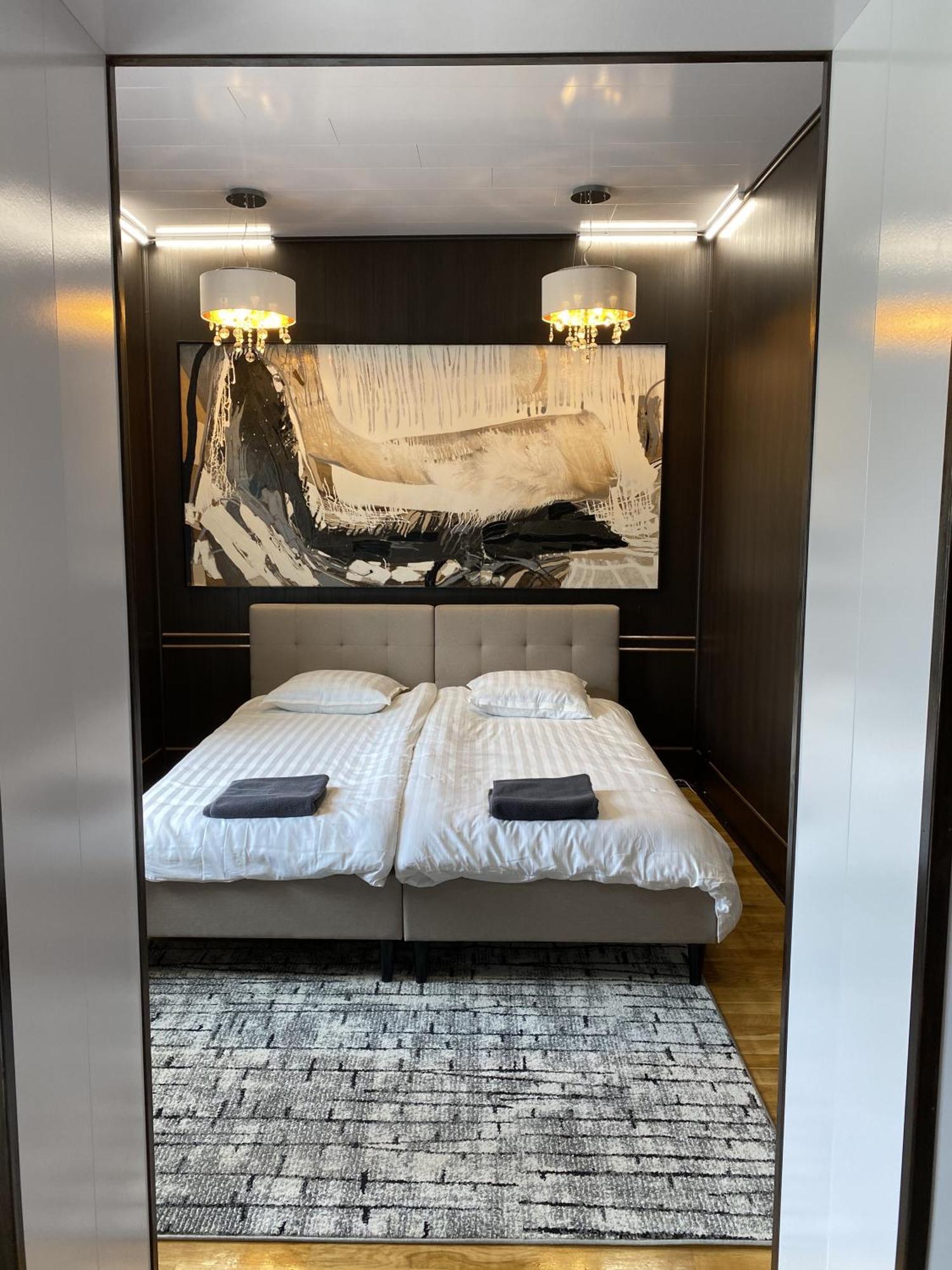 Karula 2 Luxurious *